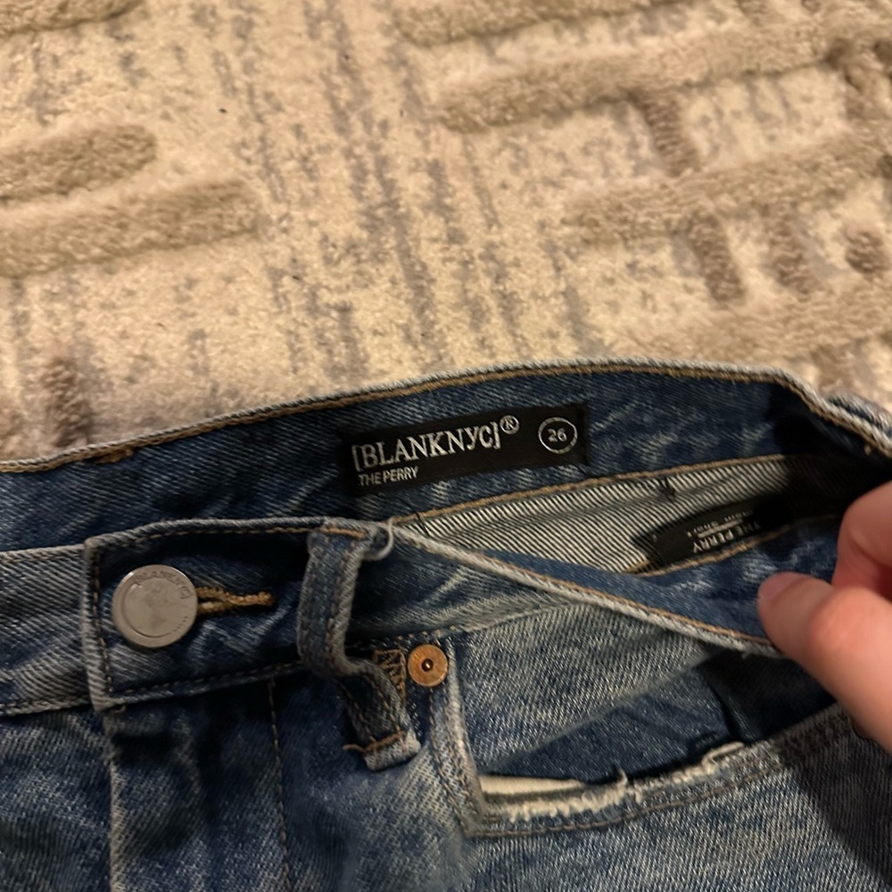Blank NYC denim shorts - Picture 2 of 3